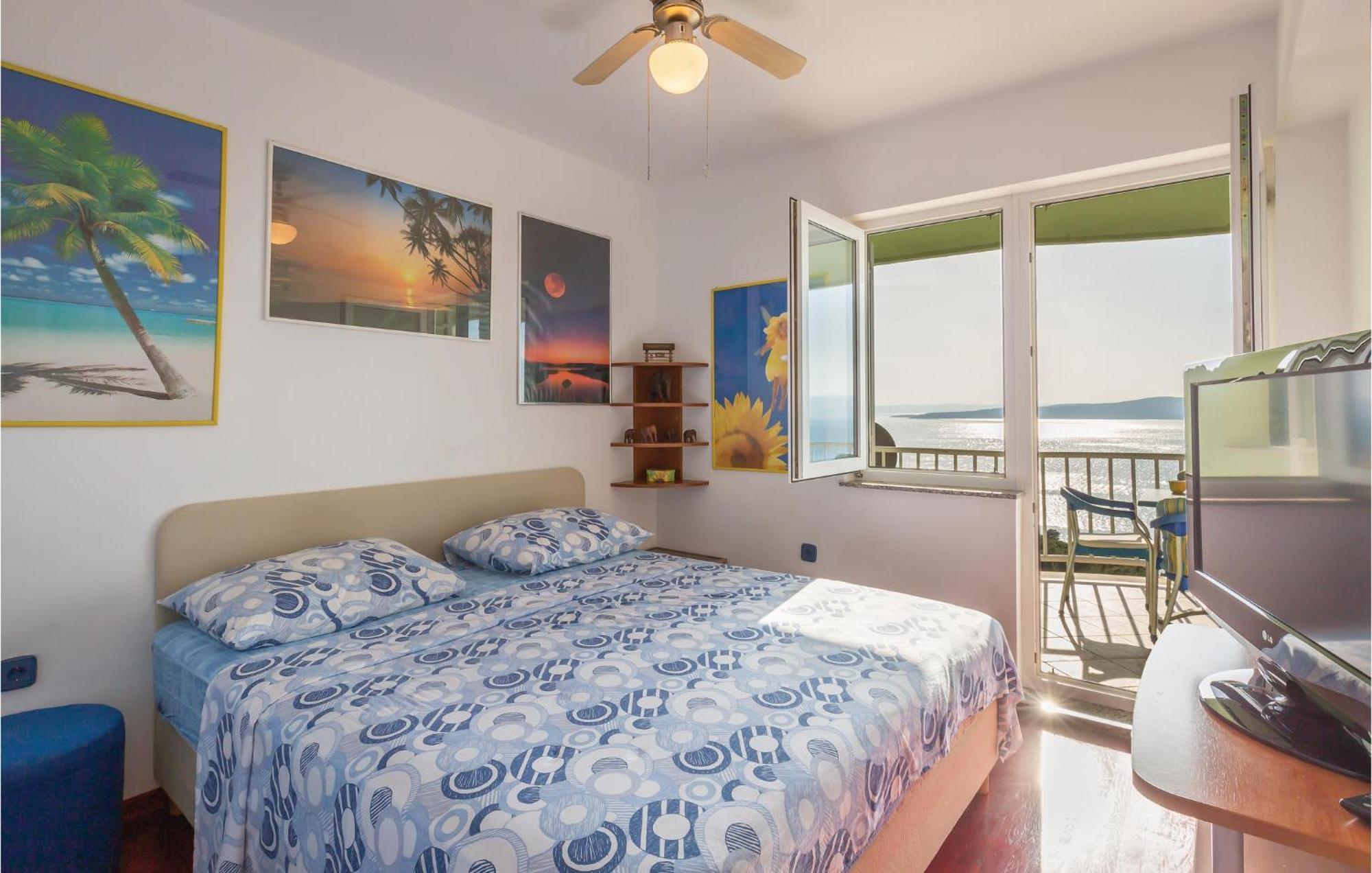 Stunning Apartment In Brela With Wifi Esterno foto